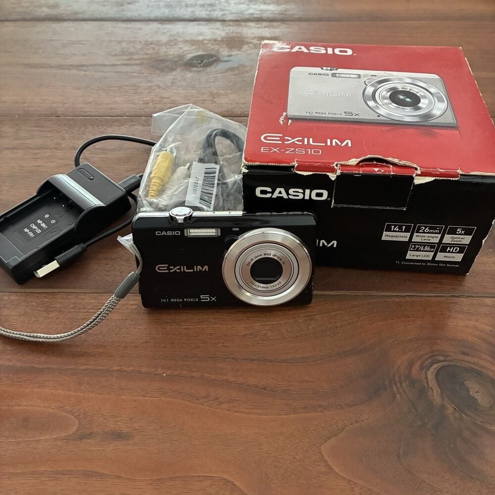 Casio Exilim EX-ZS10 14.1MP Compact Digital Camera Black
